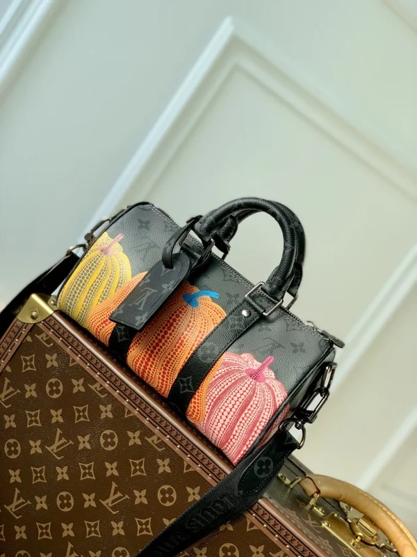 New Collection Bags / – 10185