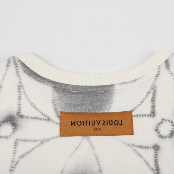 New Collection T-Shirt / - 20074 - Image 2