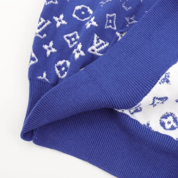 New Collection Sweatshirt / - 30034 - Image 2