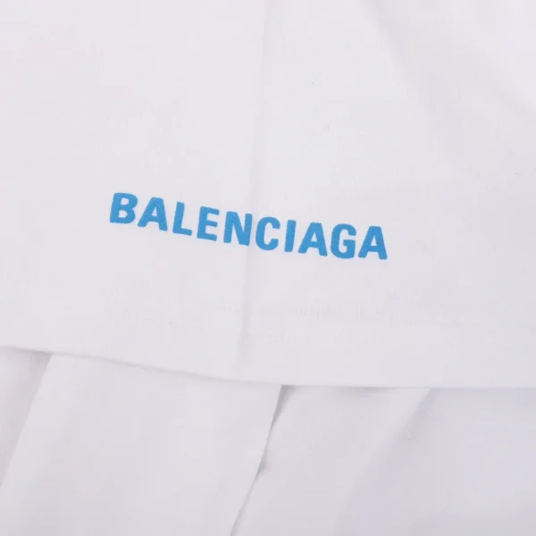 New Collection T-Shirt  / - 10040 - Image 2