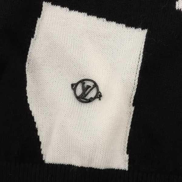 New Collection Sweatshirt / - 30062 - Image 2