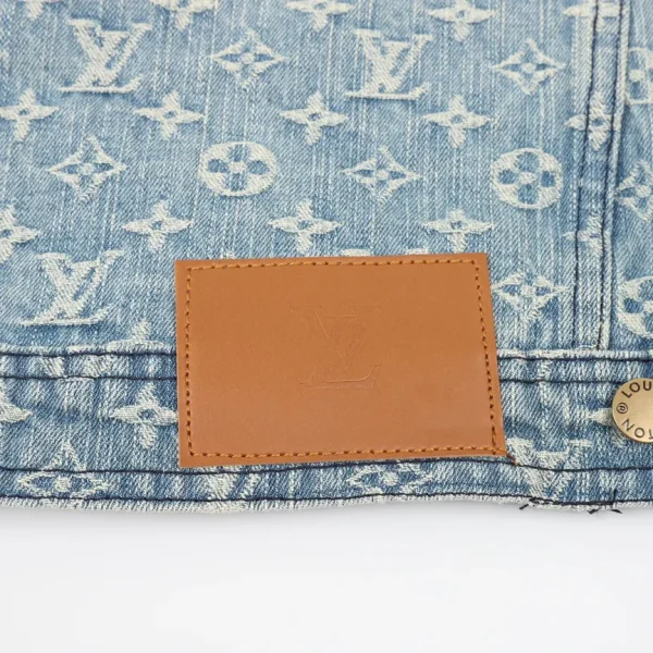New Collection Jackets / - 10030 - Image 2