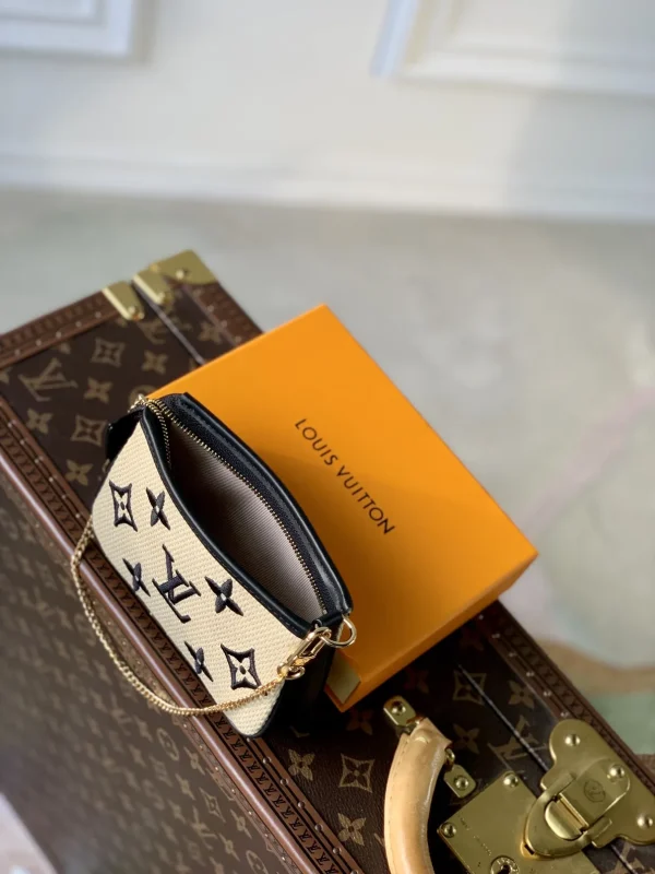 New Collection Bags / - 10026 - Image 2