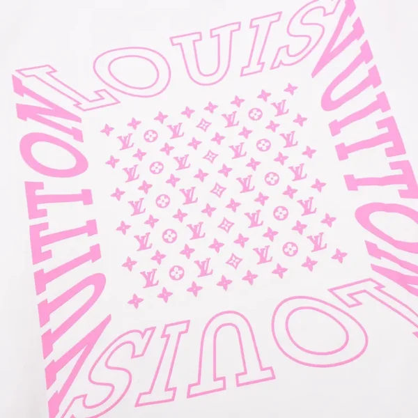 New Collection T-Shirt / - 20017 - Image 3