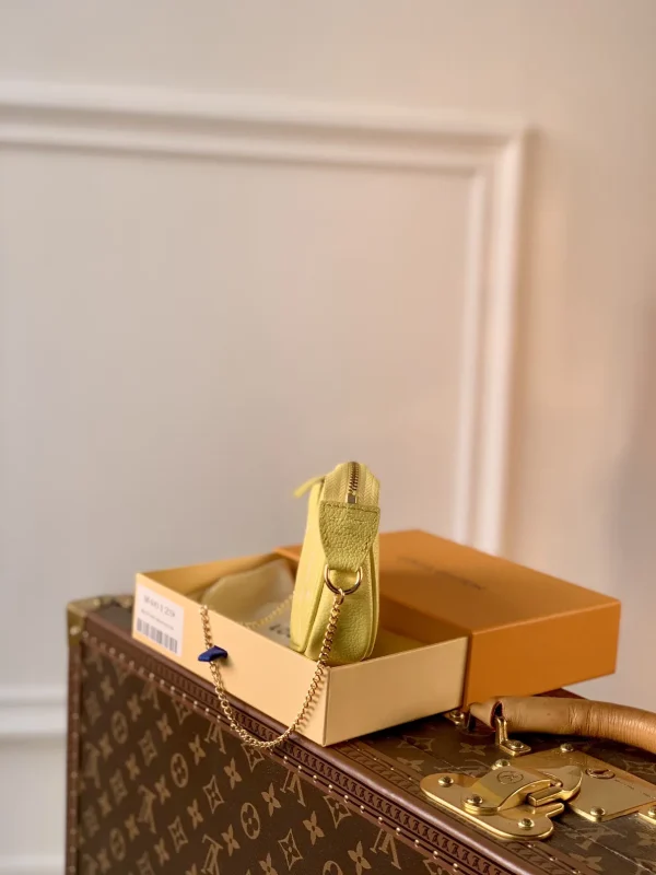 New Collection Bags / - 10027 - Image 3