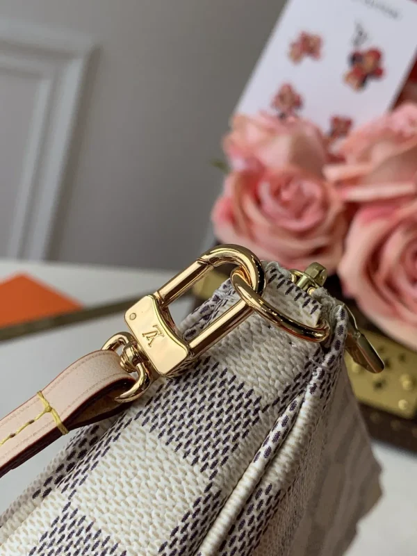 New Collection Bags / - 10030 - Image 3