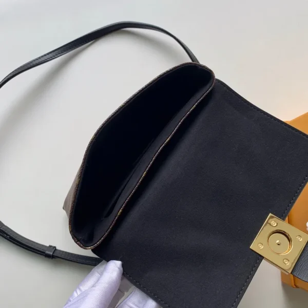 New Collection Bags / - 10046 - Image 3