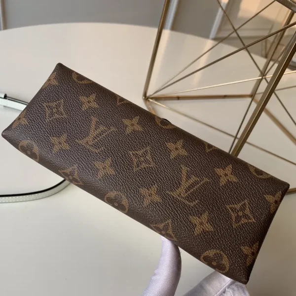 New Collection Bags / - 10049 - Image 3