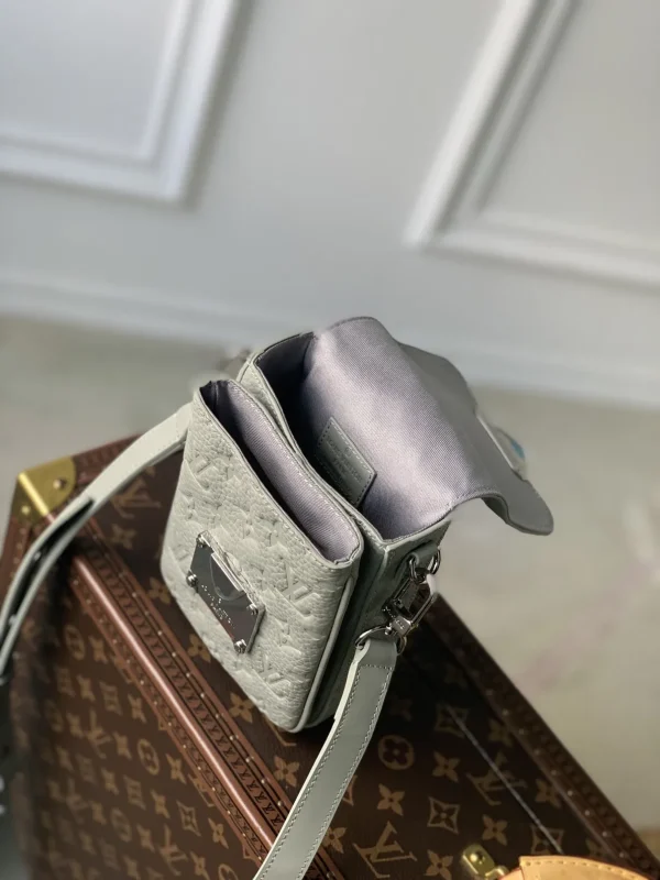 New Collection Bags / - 10063 - Image 3
