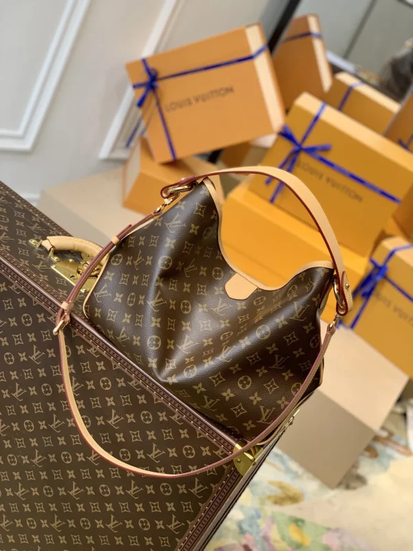 New Collection Bags / – 10111