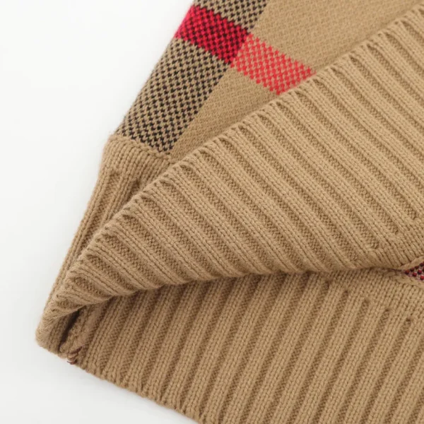 New Collection Sweaters  / - 70024 - Image 4