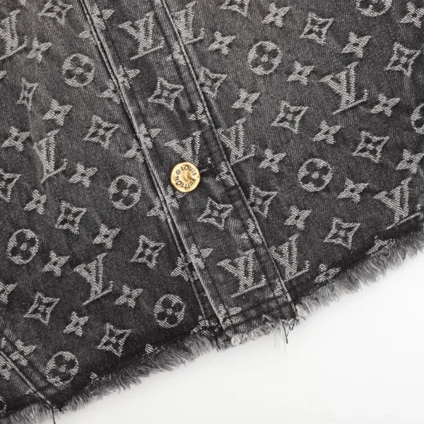 New Collection Jackets / - 10027 - Image 4