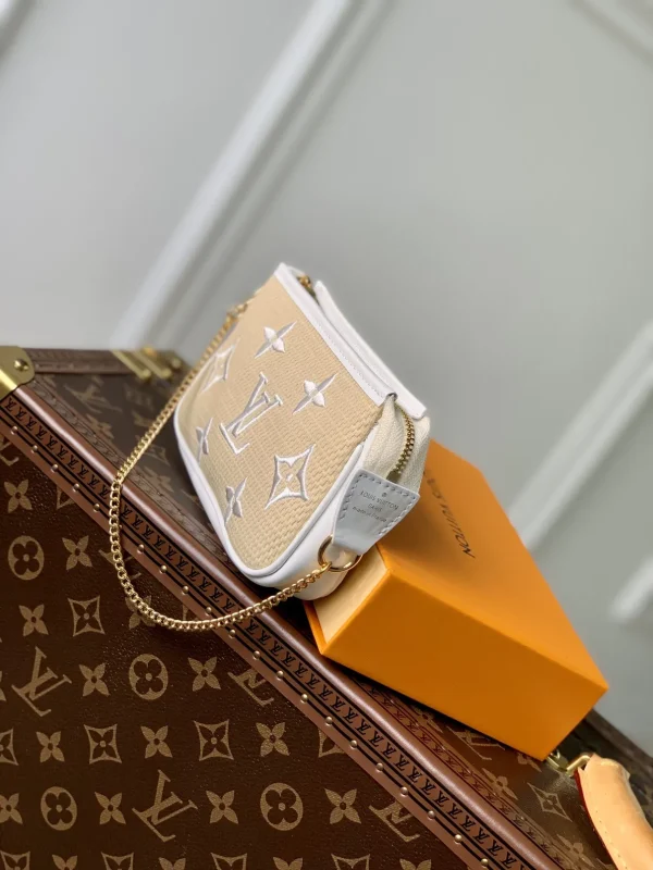 New Collection Bags / - 10025 - Image 4