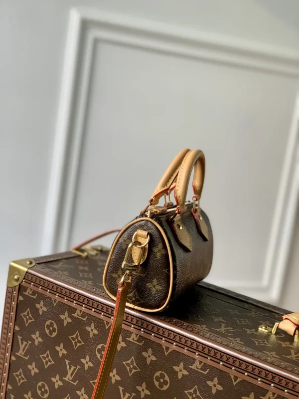 New Collection Bags / - 10039 - Image 4