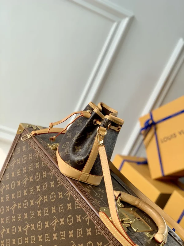 New Collection Bags / - 10066 - Image 4