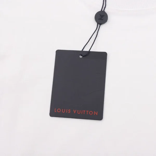 New Collection T-Shirt / - 20017 - Image 5