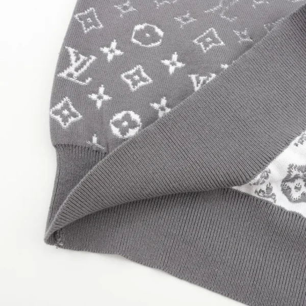 New Collection Sweatshirt / - 30030 - Image 6