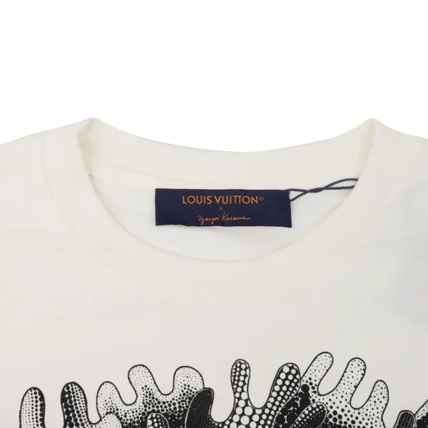 New Collection T-Shirt / - 20002 - Image 6