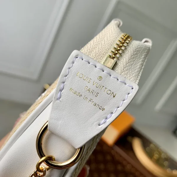 New Collection Bags / - 10025 - Image 7