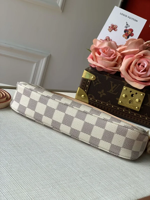 New Collection Bags / - 10030 - Image 7