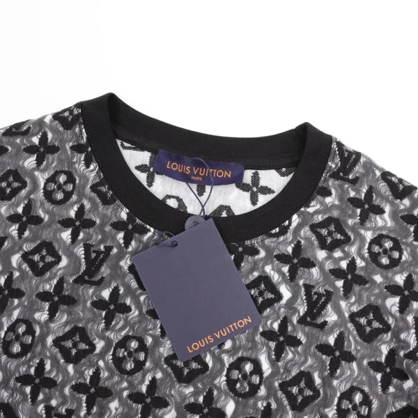 New Collection T-Shirt / - 20042 - Image 7