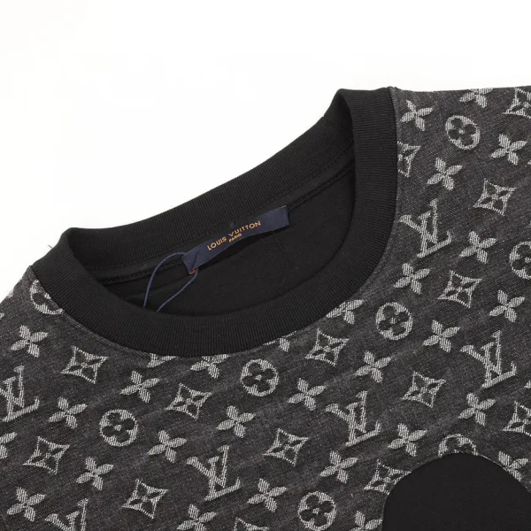 New Collection T-Shirt / - 20070 - Image 8