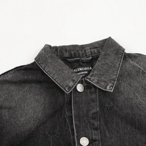 New Collection Jacket  / - 20040 - Image 8