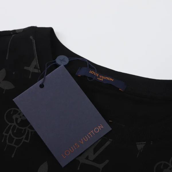 New Collection T-Shirt / - 20001 - Image 8