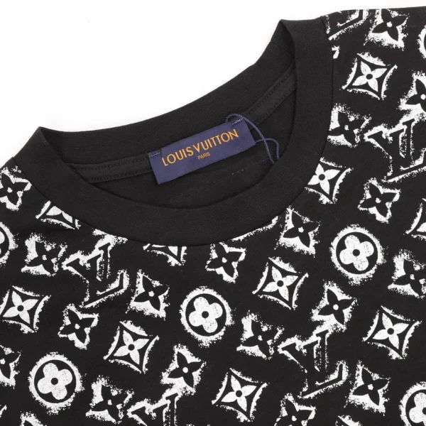 New Collection T-Shirt / - 20011 - Image 8