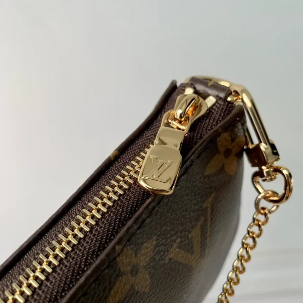 New Collection Bags / - 10009 - Image 8