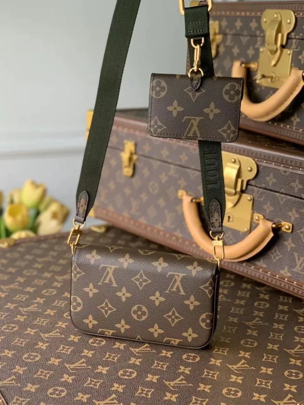 New Collection Bags / - 10038 - Image 8