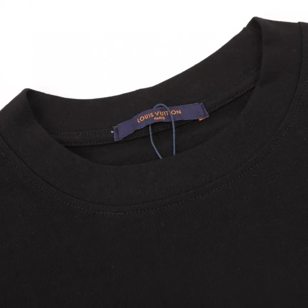 New Collection T-Shirt / - 20032 - Image 8
