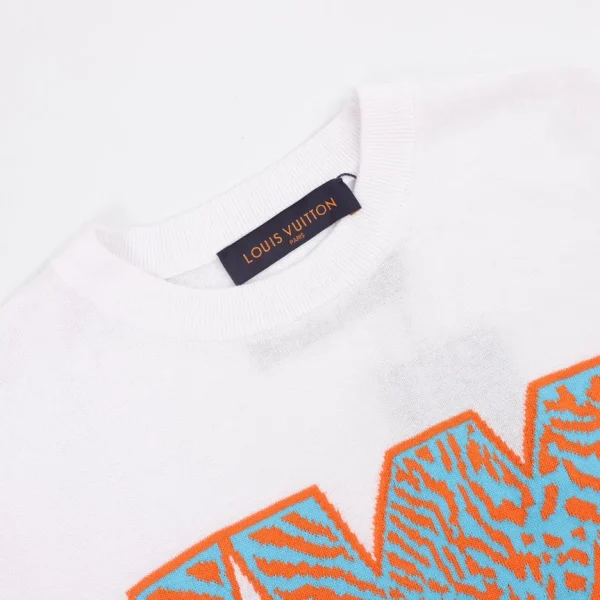 New Collection T-Shirt / - 20039 - Image 8