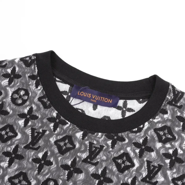 New Collection T-Shirt / - 20042 - Image 8