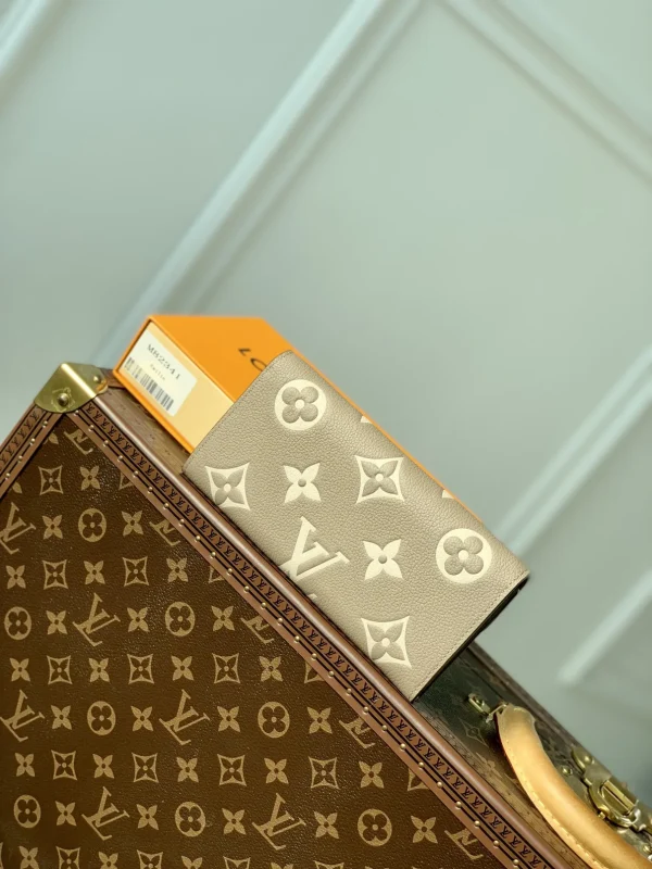 New Collection Bags / - 10024 - Image 9