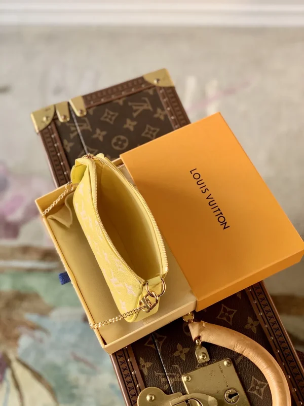 New Collection Bags / - 10027 - Image 9