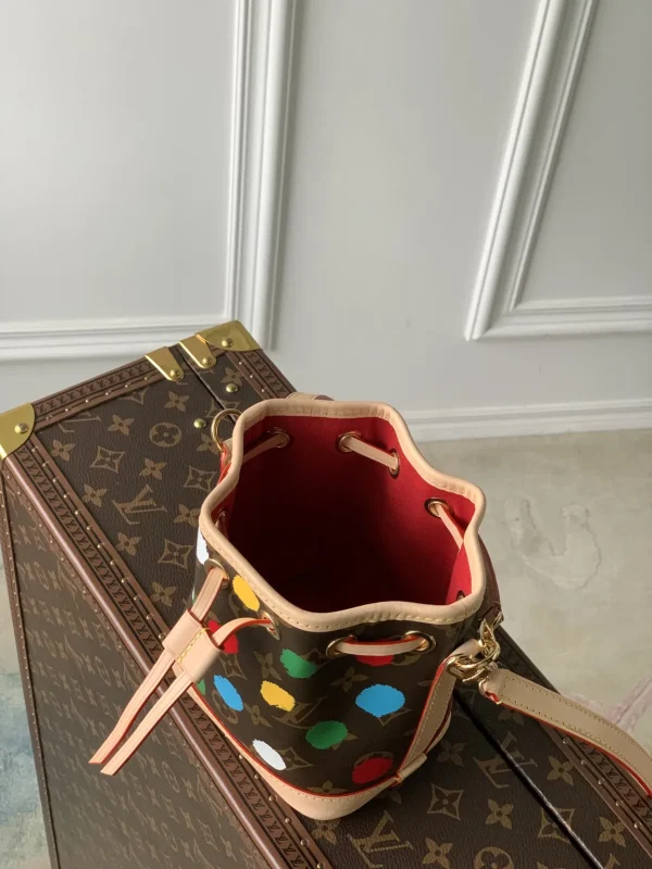 New Collection Bags / - 10056 - Image 9