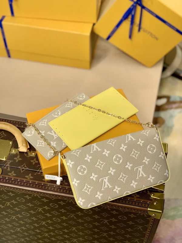 New Collection Bags / - 10062 - Image 9