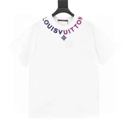 New Collection T-Shirt / - 20061